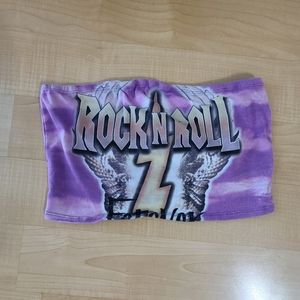 3/$12 or 5/$17🆕️ Rock-N-Roll Crop Top